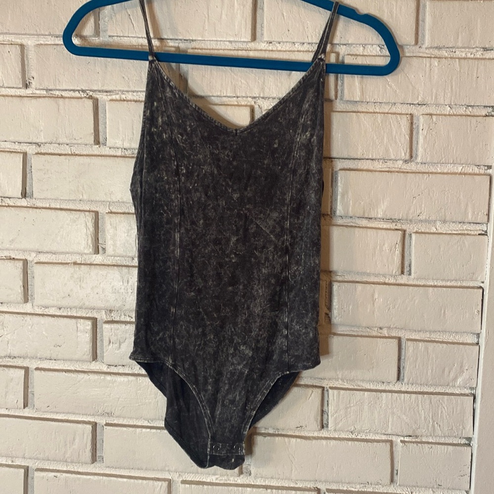AE stonewash black gray bodysuit